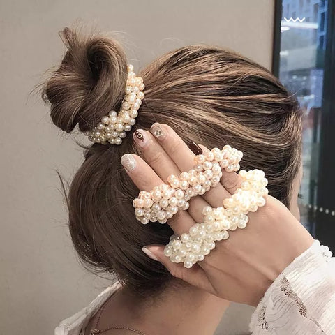 Pearl scrunchie